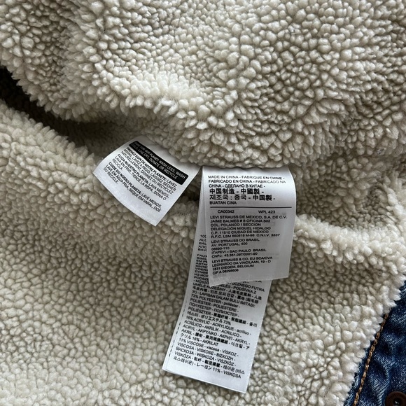 Levi’s Sherpa/Jean Trucker Jacket - Picture 11 of 13